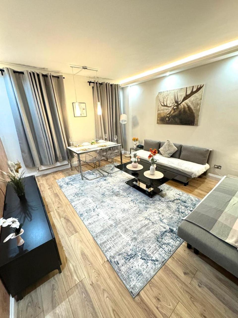 Park Lane Beautiful Family Apartment *
