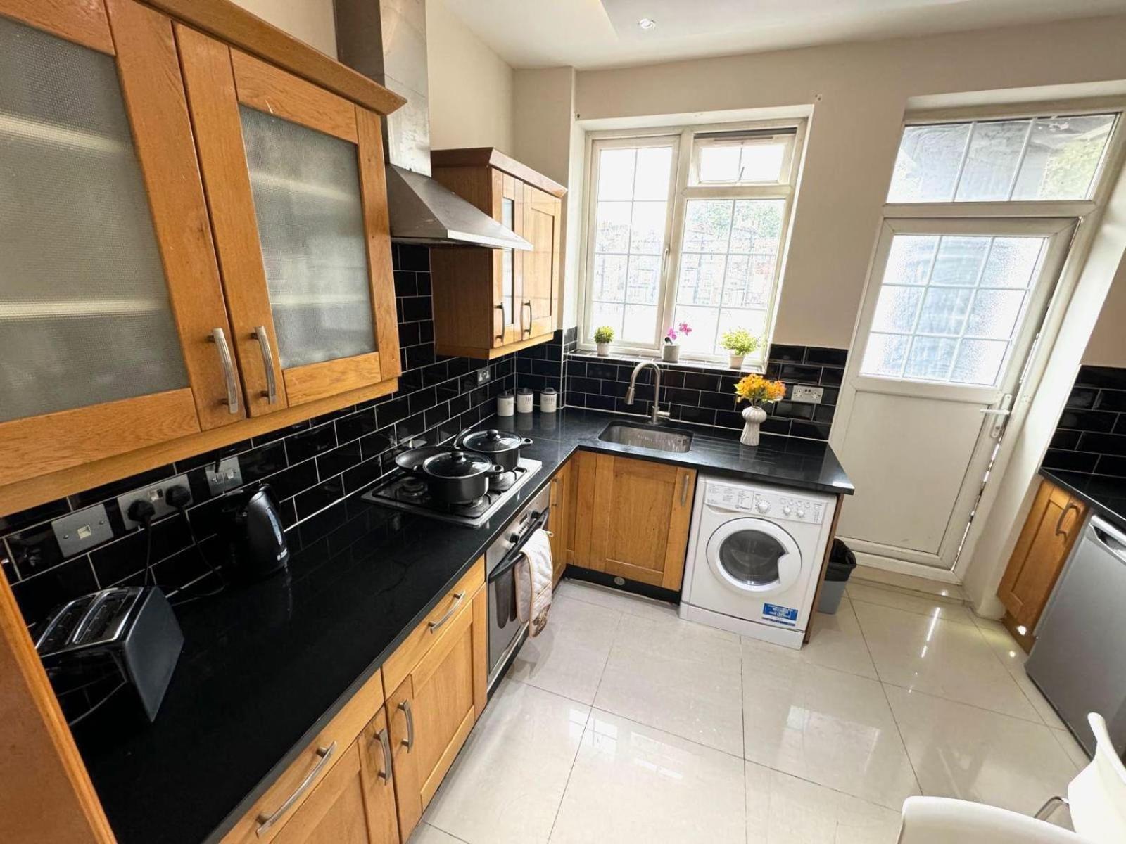 Park Lane Beautiful Family Apartment *